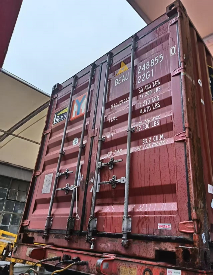 wood flooring contianer loading.jpg